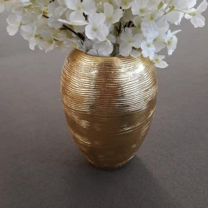 Royal design real gold covering lacquer vase, shiny 18k gold lacquer vase from vietnam