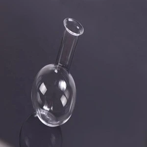 Transparent quartz glass test tube with flat bottom