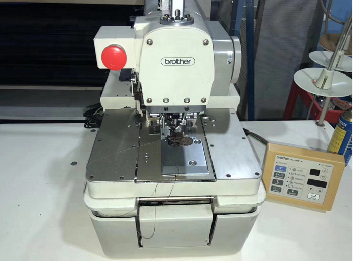 Buy Used Brother Buttonhole Machine Rh981a00 / 01 / 02 Computer Round Head Industrial Electric
