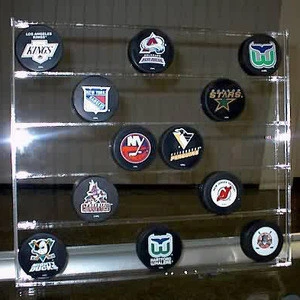 VONVIK  12 Acrylic Hockey Puck Display Case  with Black Base