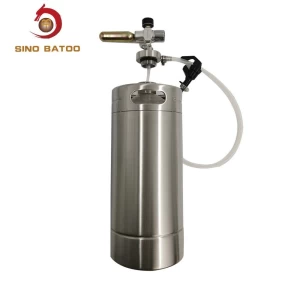 One gallon stainless steel mini keg with CO2 Kombucha tapping system
