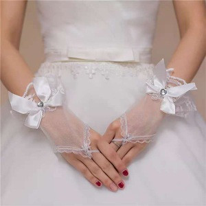 Elegant lace white pearl embroidery bridal wedding gloves