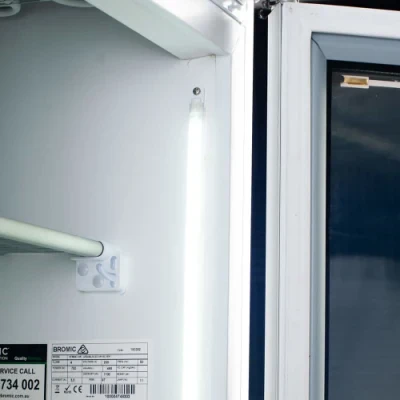 Fashionable and Practical: Single-Door Vertical Showcase, Making Your Home More Comfortable