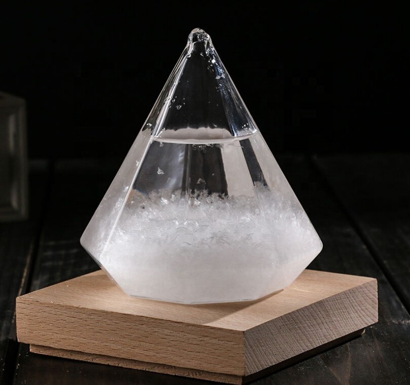 High Borosilicate Desktop Decoration Craft Gift Diamond Shape Glass Weather Forecast Predictor  Barometer Storm Bottle