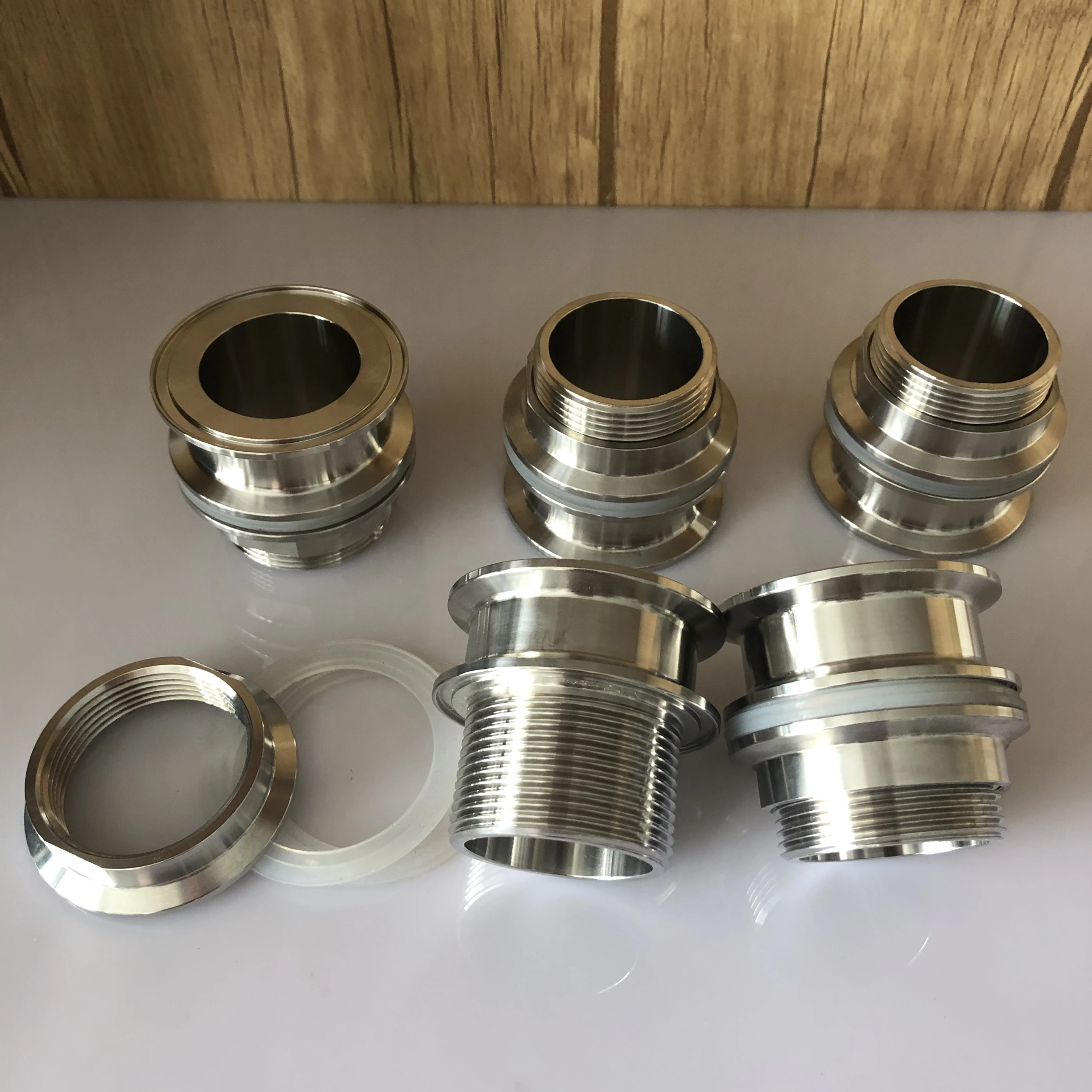 high quality  2inch TriClamp Weldless Bulkhead Fittings