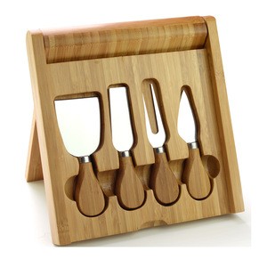 High Quality 4 Pieces Wood Handle Stainless Steel Cheese Knife And Bamboo Board