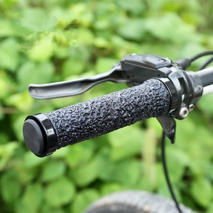 High Quality Bike Bicycle Seaweed Gum Handlebar Cover Grips Smooth Soft Rubber Handlebar Cover Bar Ends