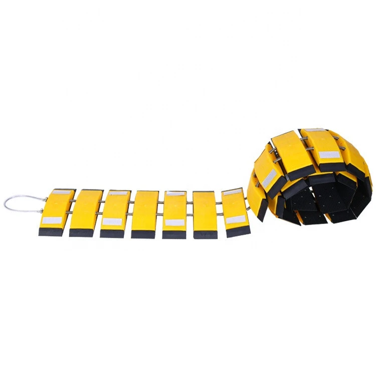 High Quality New Hot Selling Recycled Rubber Speed Bumps 2000mm Plastic Portable Flexible Speed Bump
