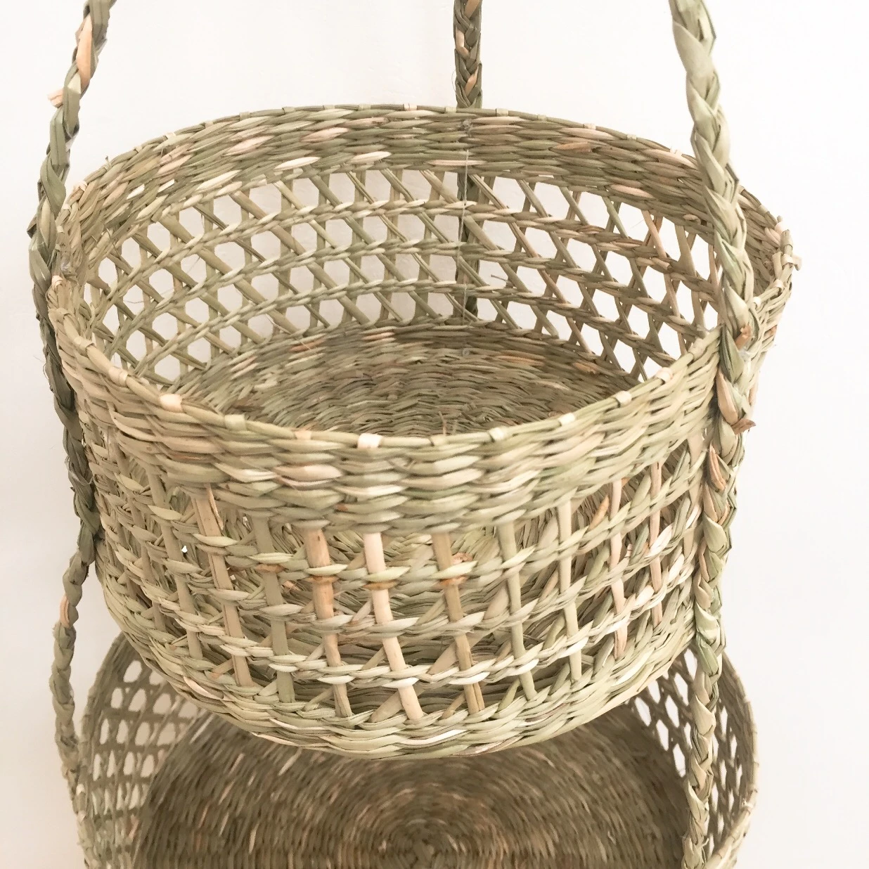 High Quality Three-tier Plan Holder Seagrass Hanging Fruit Basket