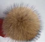 Hot sell real raccoon fur pompoms/ animal fur