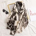 New women's long holiday shawl cotton and linen felt scarf sunscreen warm silk scarf