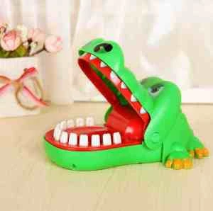 Wholesale Toys Biting Hand Crocodile Tricks Decompression Biting Toys Funny Children Novelty Interactive Table Games