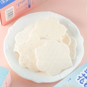 Halal Flower shape Shrimp Cracker with good taste, fragrant and crispy