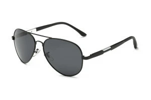 2019 factory stock free sample stylish UV400 men polarized sunglasses SK014