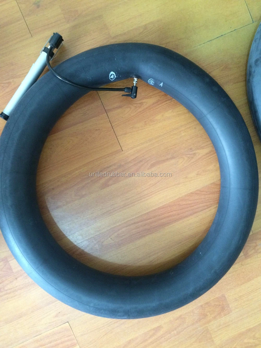 3.00-18 NATURAL RUBBER MOTORCYCLE TUBE