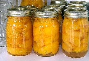 Canned Peach Halves Pressrvation Instant Food for Vegetarian
