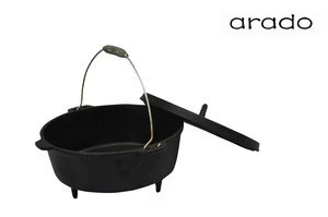 Cast iron cookware/ camping dutch oven with 3 legs
