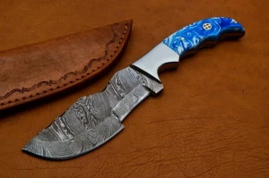 Custom Handmade Damascus Steel Tracker Hunting Knife (KTK-502)