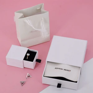 Eco Friendly Jewelry Packaging Box Jewelry Set Box Wholesale White Paper Box jewelry package