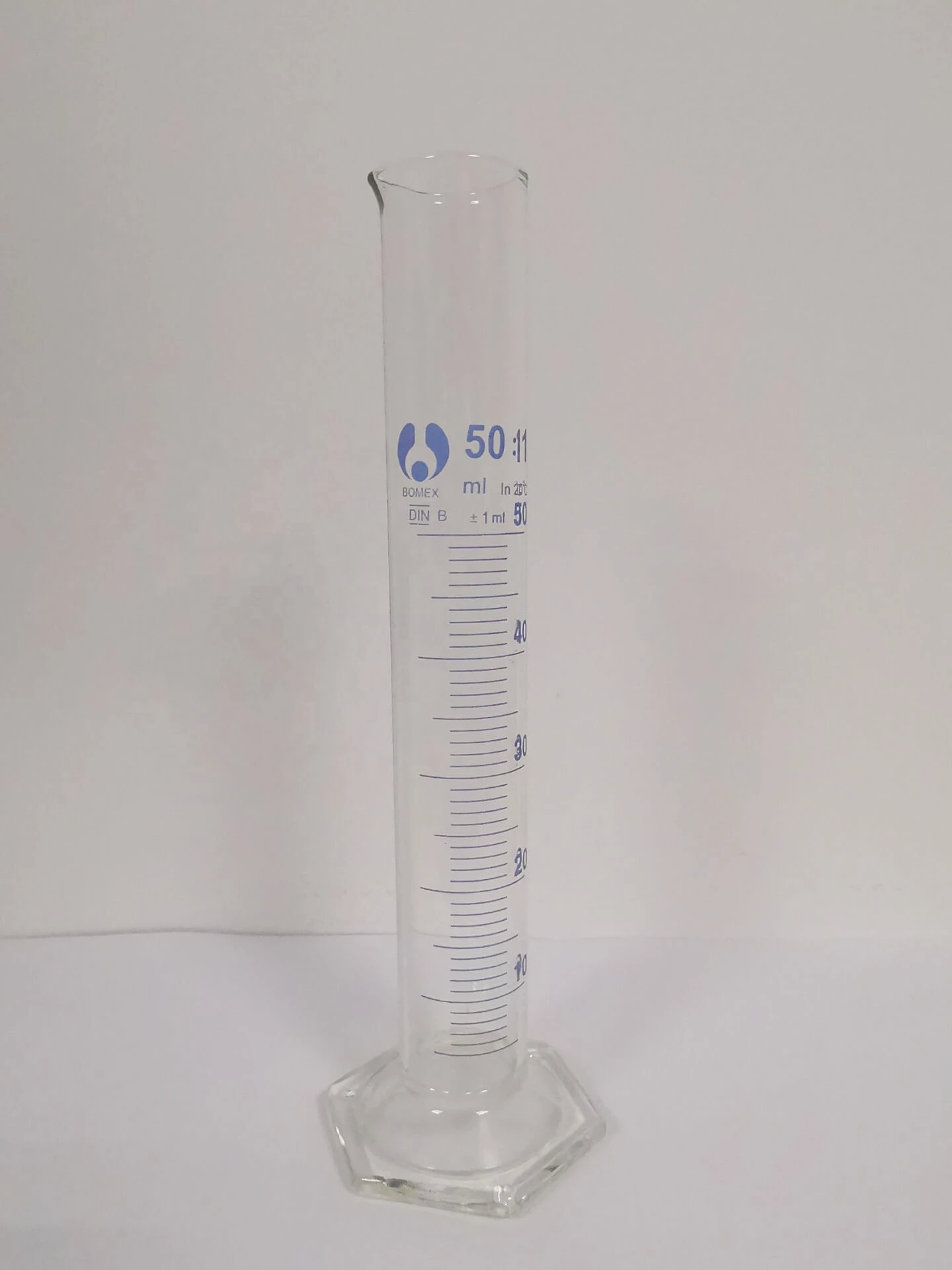 High Quality Borosilicate 3.3 Glass Measuring Cylinders with graduation  spout  Lab Glassware