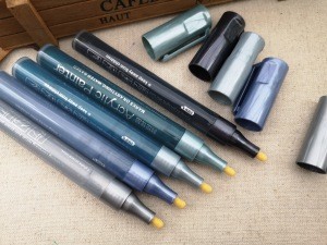 metallic waterproof  paint marker rock painting glitter pen
