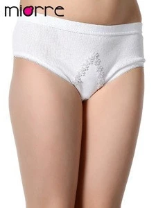 Miorre OEM Kid&#039;s Girl Underwear Classic White Panty Embroidered Camomile Design