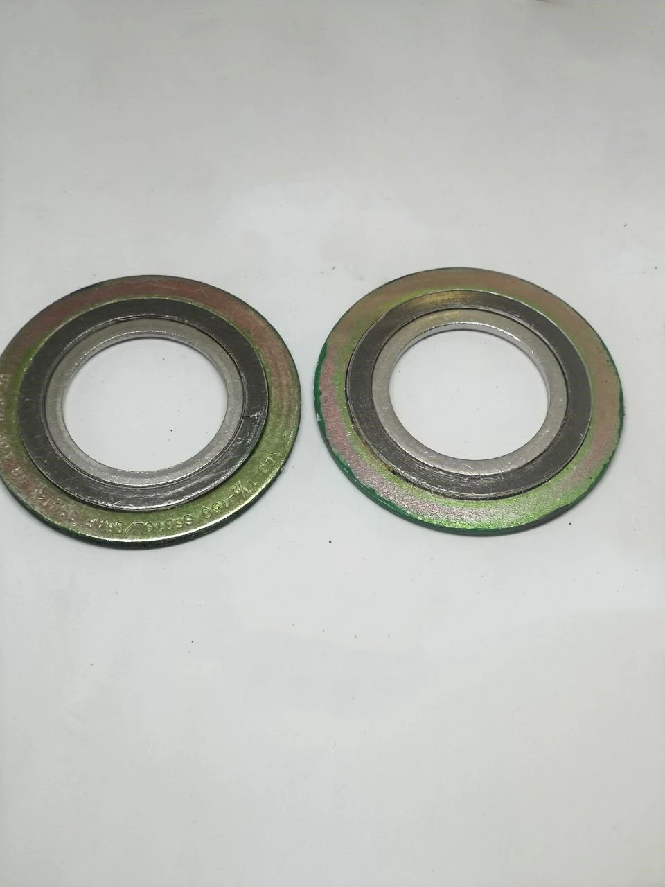 Spiral wound seal for flange and piping industrial gaskets