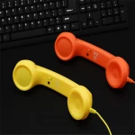 Wired Anti-radiation Headset 3.5mm Mic Cell Phone Handset Fancy Gifts for Mobile Phones Receiver Tablet PC