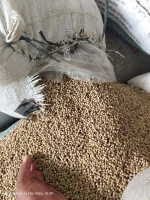 Available black or white pepper