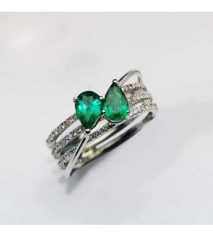 18K Emerald Ring Octagon 0.7 Cts