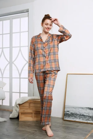 2021 Brand Luxurious Checkered long sleeve custom silk pajama with logo
