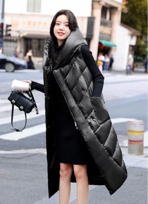 Women's Long Quilted Vest Hooded Maxi Length Sleeveless Puffer Vest Padded Coat Winter Outerwear