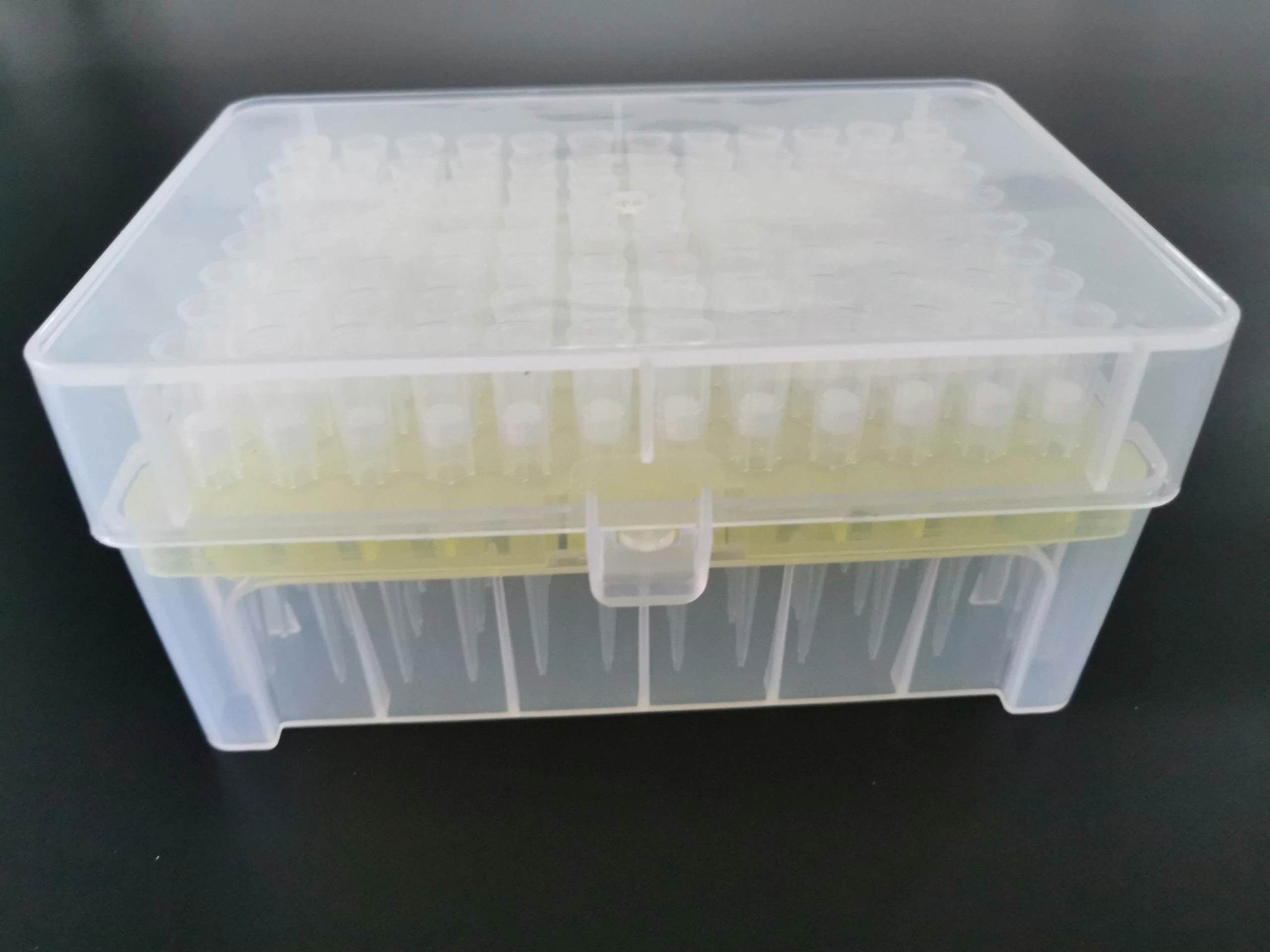 Chemical laboratory supplies 100UL Racked Universal Filter Pipette Tips Dnase Rnase free