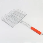 Factory Supply OEM Outdoor Charcoal Camping BBQ Grill Net with Wood Handle Barbecue Wire Mesh Meat Basket Clip