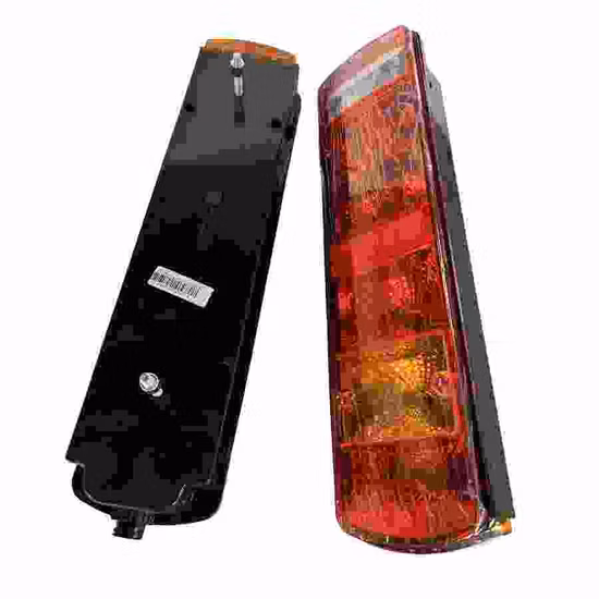 High Quality Truck Accessories Sinotruk HOWO Truck Body Parts Rear Light Combination Lamp Left Wg9719810001