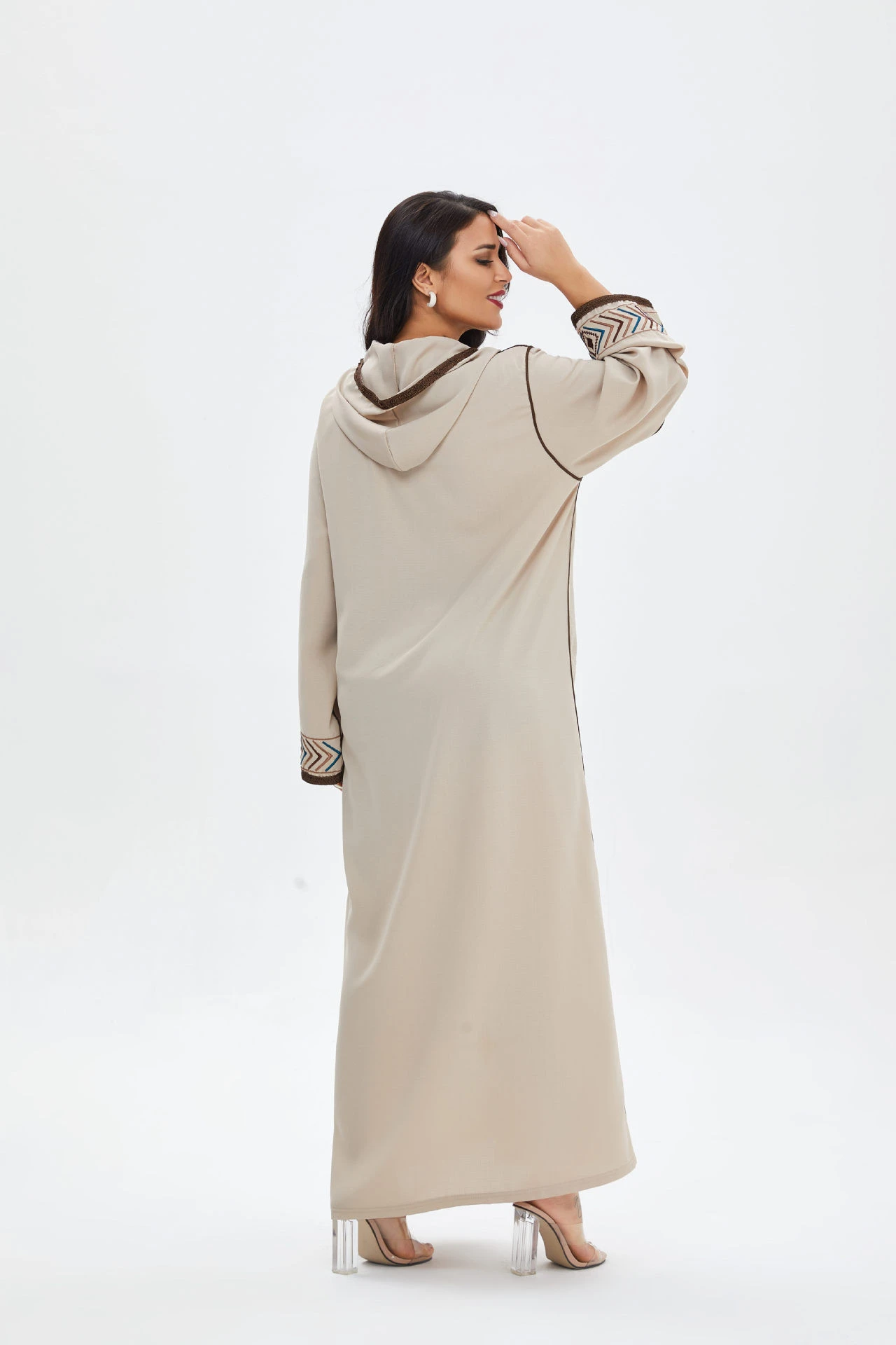 Kaftan Dress Dubai Embroidery Islamic Women Dress Long Sleeve Muslim Dress Abaya With Hood
