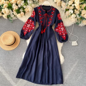 LY123 New 2021 Autumn Design Floral Embroidery O-Neck Long Sleeve Women Dresses Clothing 6
