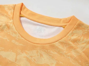 New model team football uniform kits cheap Wholesale long sleeve soccer jersey yellow