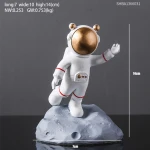 Nordic Modern Astronaut miniature figurines Resin Craft Home fairy garden desk decoration Furnishing articles room accessories