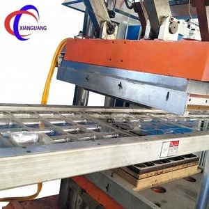 Various plastic 3-position vaccum thermoforming machine for sale