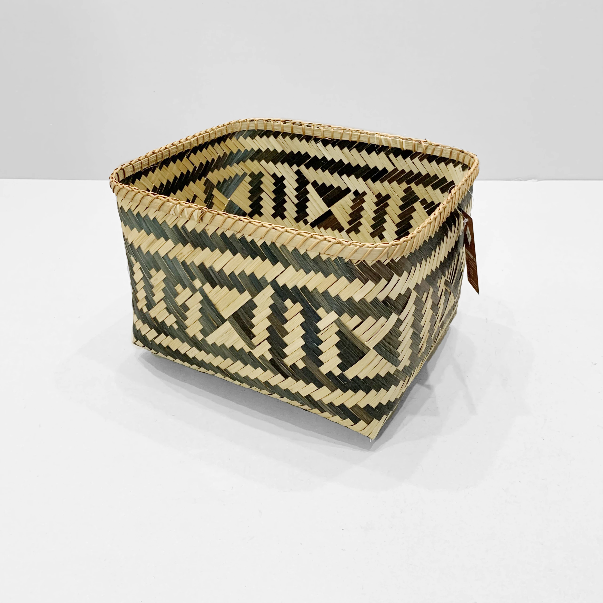 Vietnam Handwoven Bamboo storage basket Aztec pattern wicker storage basket