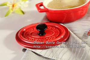 Colored glaze red ceramic cookware round casserole with lid and handle QF-006