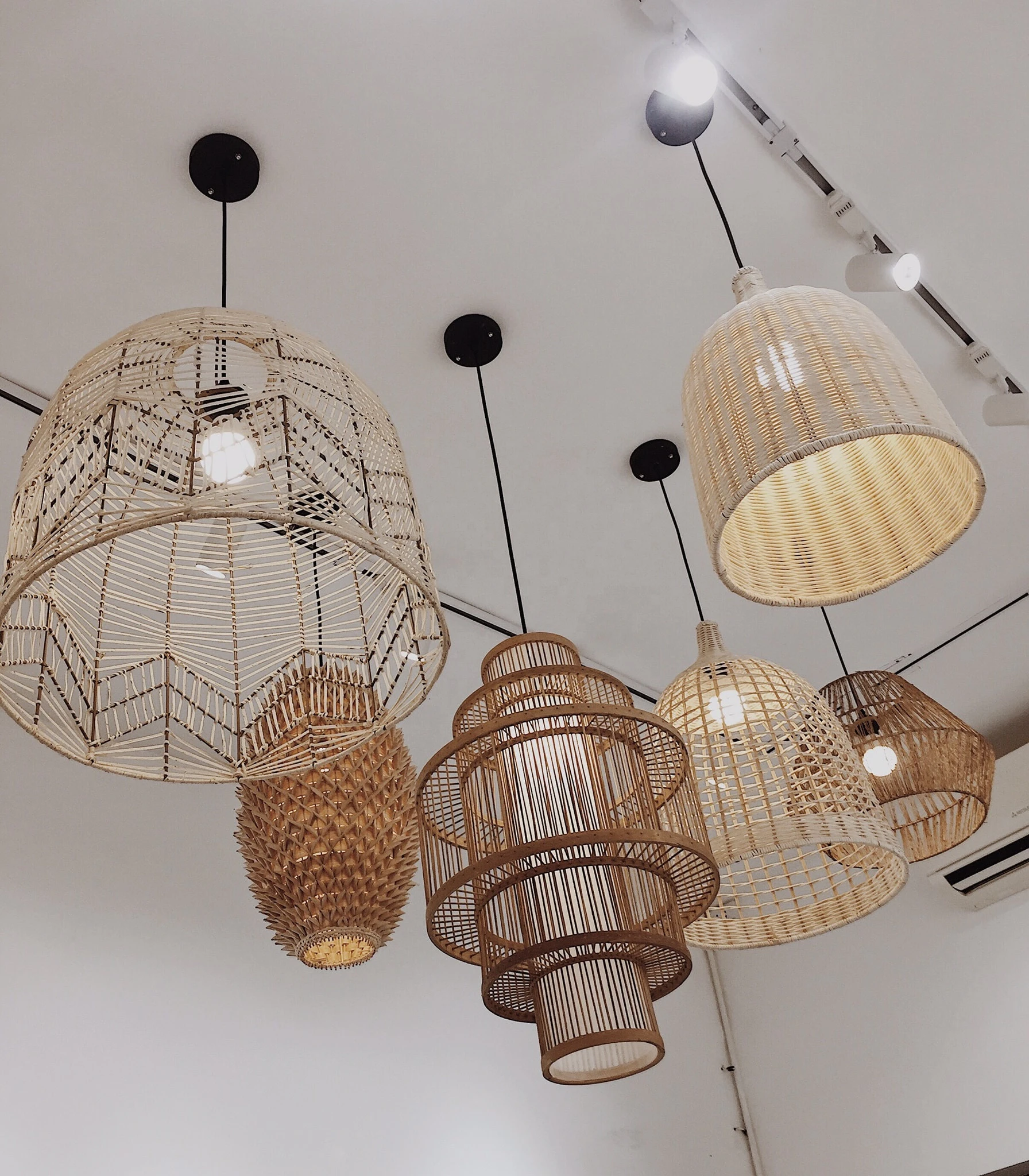 Craft Bamboo Wicker Rattan lampshade Hanging Ceiling Pendant Light Fixture from Vietnam (Model number: SS-613)