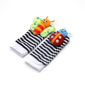 Cute cartoon animal infant soft squeak plash other baby toys foot socks wrist rattle