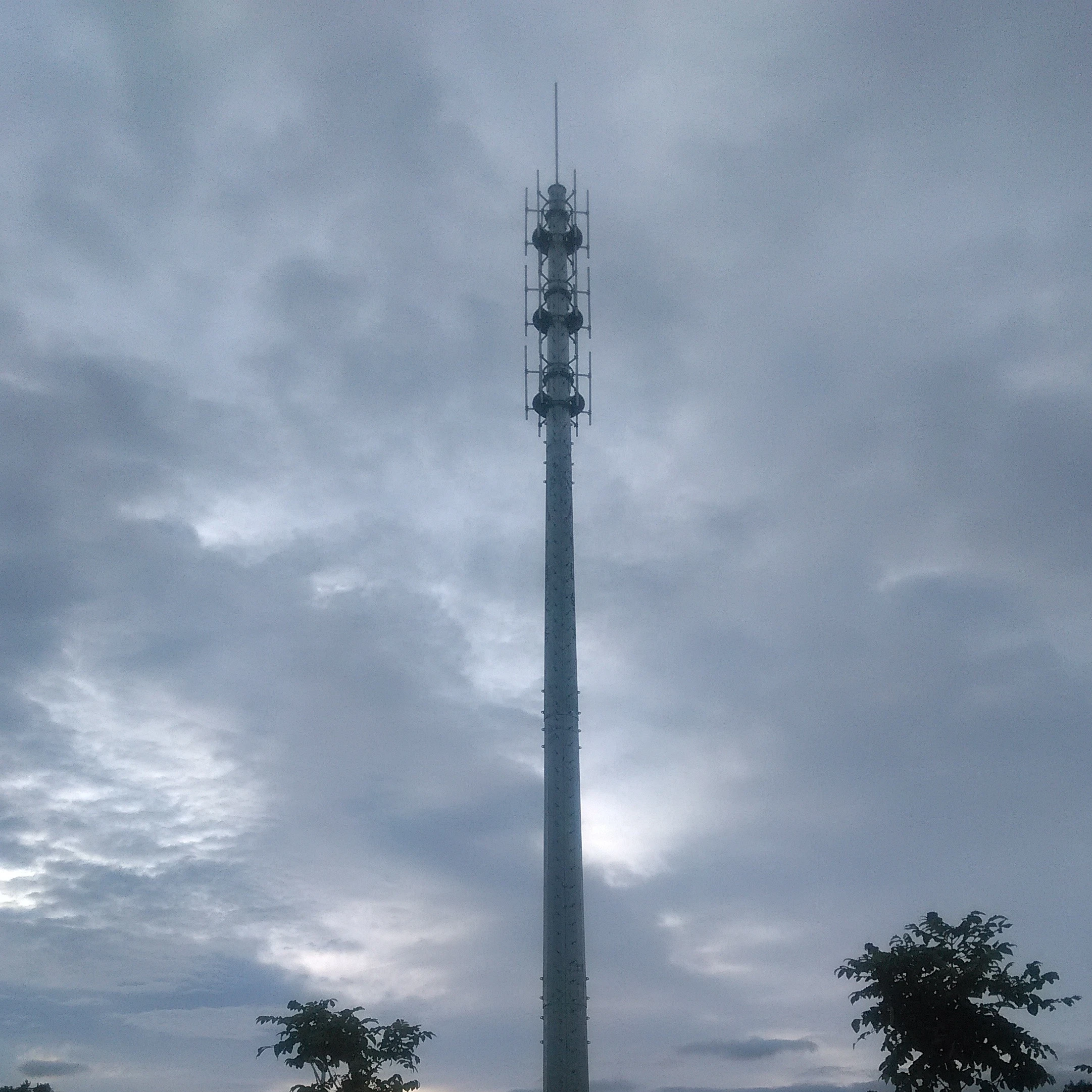 Hot New Products Steel Telecommunication Monopole Tower