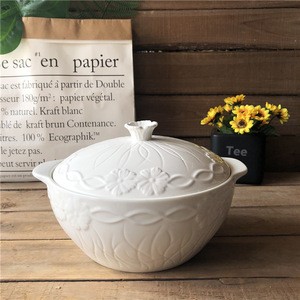 Hot-selling white ceramic soup tureen with embossed decoration