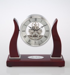 Modern Design Quartz Solid Wood Table Clock Tabletop Decoration Wooden Desk clock
