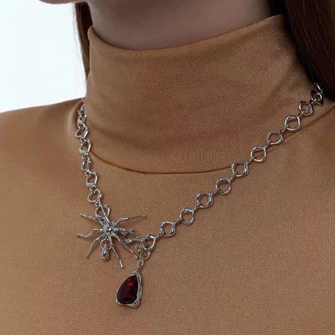 New silver color fashion delicate cute stainless steel Spider shape pendant red zircon necklace for men women