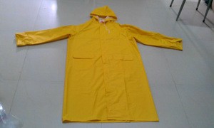 PVC Polyester PVC men&#39;s raincoat,water proof rain gear for outdoor