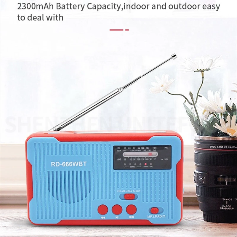 Wholesale Portable Solar Power Home System Energy Kit Hand Crank Power Radio Included Power Bank NOAA AM FM
